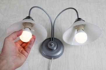 Energy Efficient Lighting: Matching Lampshades to LED Bulbs