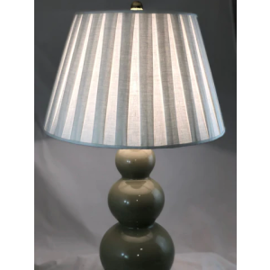 Box Pleat Linen Pembroke Lamp Shade (10
